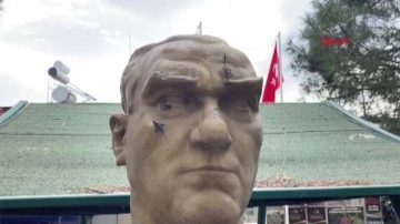 Siz puta mı tapıyorsunuz diye bağırmaya başladı. Manisa'da Atatürk heykeline baltalı saldırı