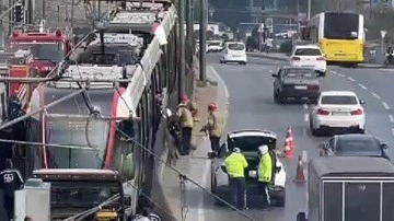 Son Dakika... İstanbul'da korkunç tramvay kazası! Bir kişi hayatını kaybetti